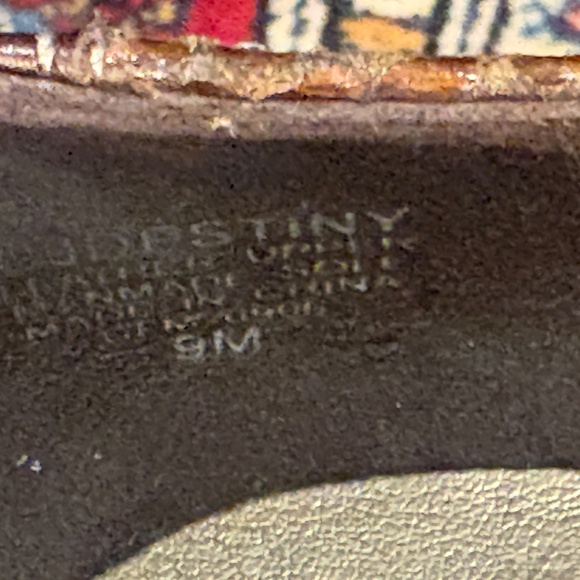 Joan & David Classic Brown Heels and Shoe Bag - Picture 8 of 10